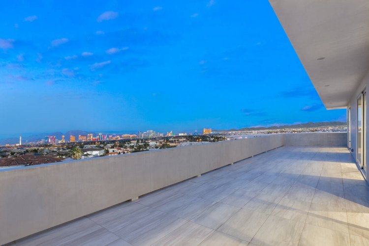 $8.9M Spanish Hills mansion offers ‘one of the best views in Las Vegas’