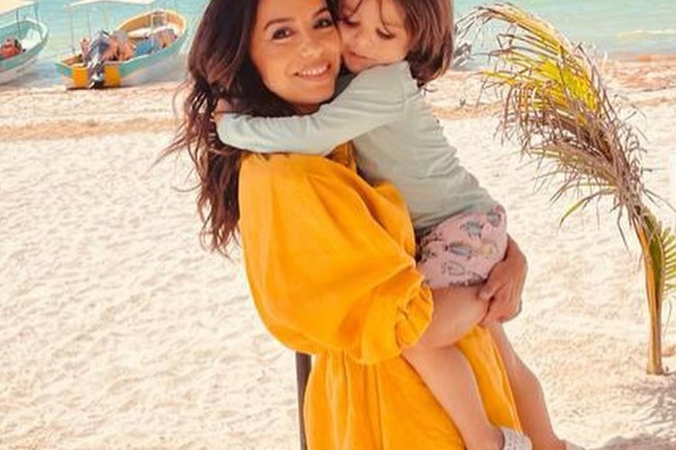 Eva Longoria Proves 4&Year&Old Son Santiago Is Already a Budding Chef